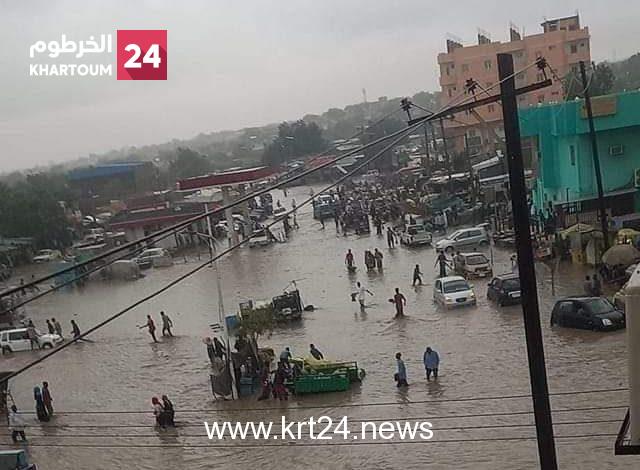بالصور..  سيول وأمطار غزيرة تجتاح مدينة الفاشر بشمال دارفور