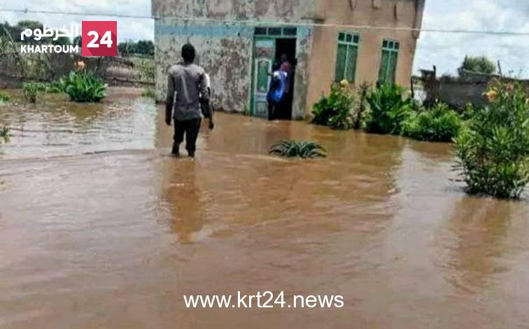 بالصور.. فيضان نهر الرهد بمحلية القلابات الغربية بولاية القضارف، مخلفاً خسائر فادحة في عدد من القُرى، منها كرش الفيل، ام دكين، كاكاموتة، وأم حجارة، وغيرها.   