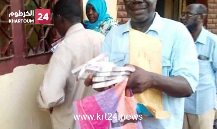 توجيهات بمراجعة مرتبات العاملين بالدولة – الخرطوم24