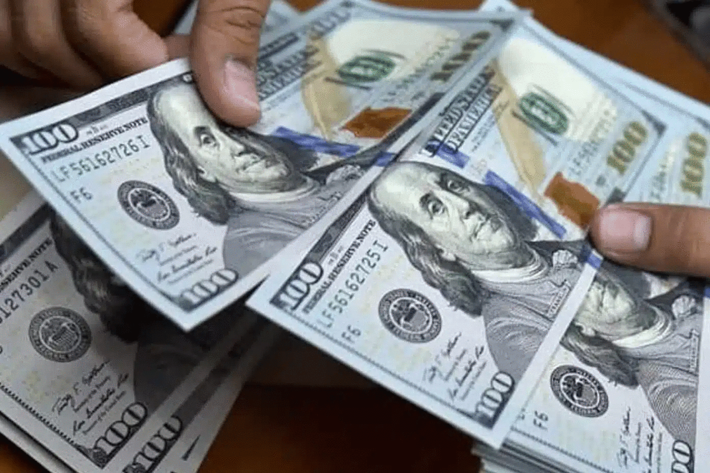 استقرار أسعار العملات الأجنبية أمام الجنيه السوداني في السوق الموازي اليوم الأحد ٢٧ نوفمبر ٢٠٢٢