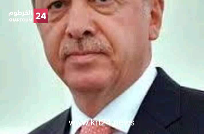 الرئيس التركي رجب طيب أردوغان ينتقد زيارة السفير الأمريكي في أنقرة جيف فليك، لزعيم حزب الشعب الجمهوري كمال كيلجدار أوغلو، داعيا السفير الأمريكي إلى عدم تجاوز حده والالتزام بحدود منصبه.