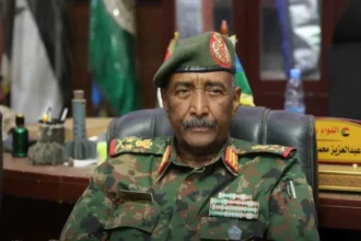 البرهان يحقق مع نفسه وسط اتهامات باستخدام الأسلحة الكيميائية في السودان