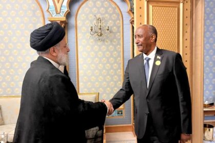 البرهان يعيد إنتاج دولة الإخوان.. ومخطط لتحويل الجيش السوداني إلى حشد طائفي